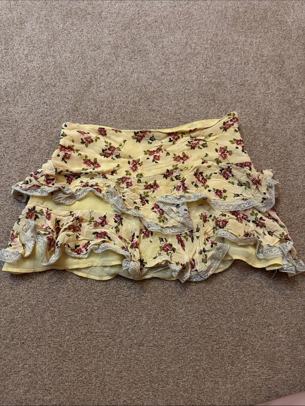 Zara Floral Ruffle Mini Skirt in Yellow size small